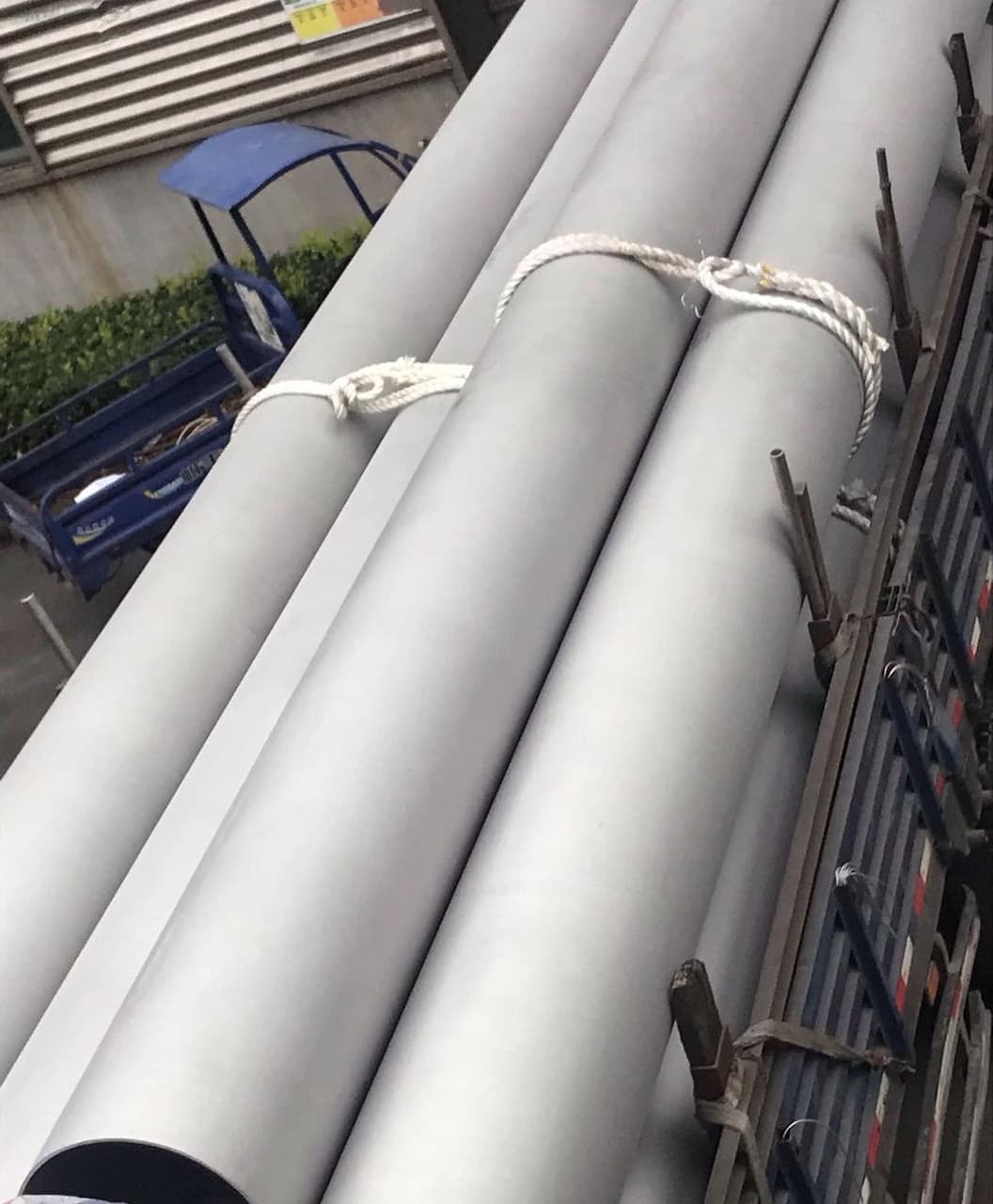 Estructura de soporte en una mina utilizando tubos de acero galvanizado